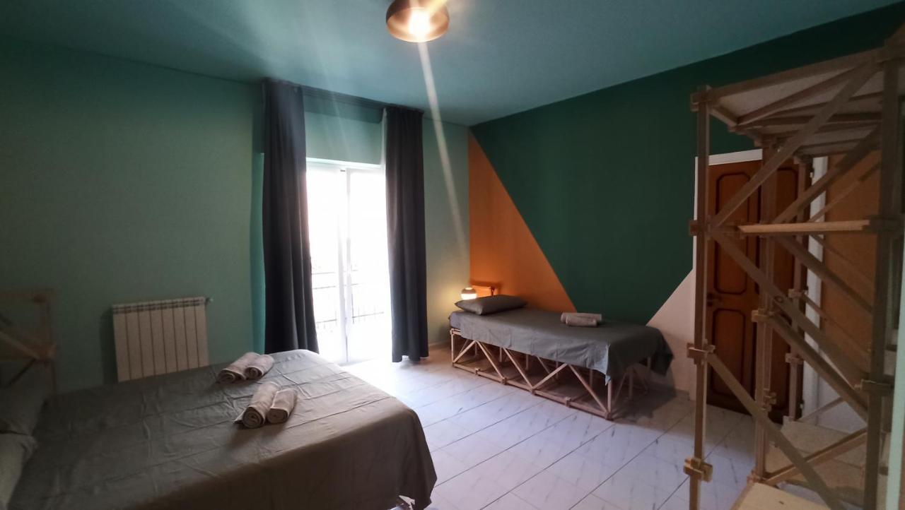 Casa Base Hotel Бари Екстериор снимка
