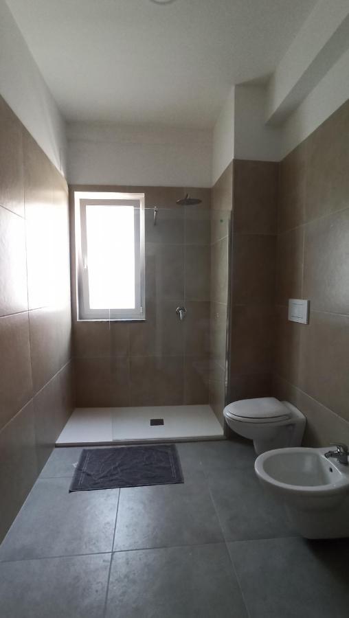 Casa Base Hotel Бари Екстериор снимка
