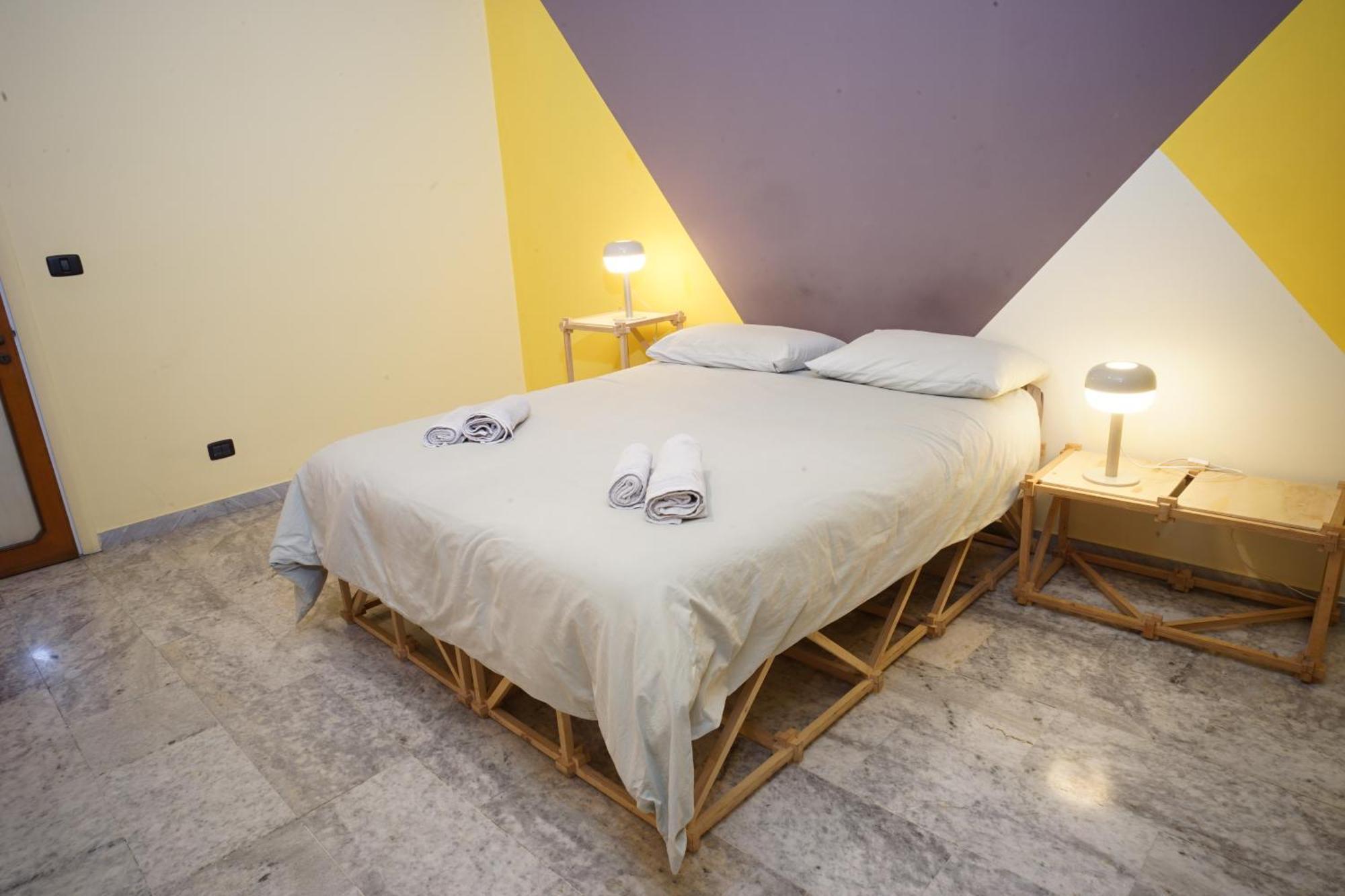Casa Base Hotel Бари Екстериор снимка