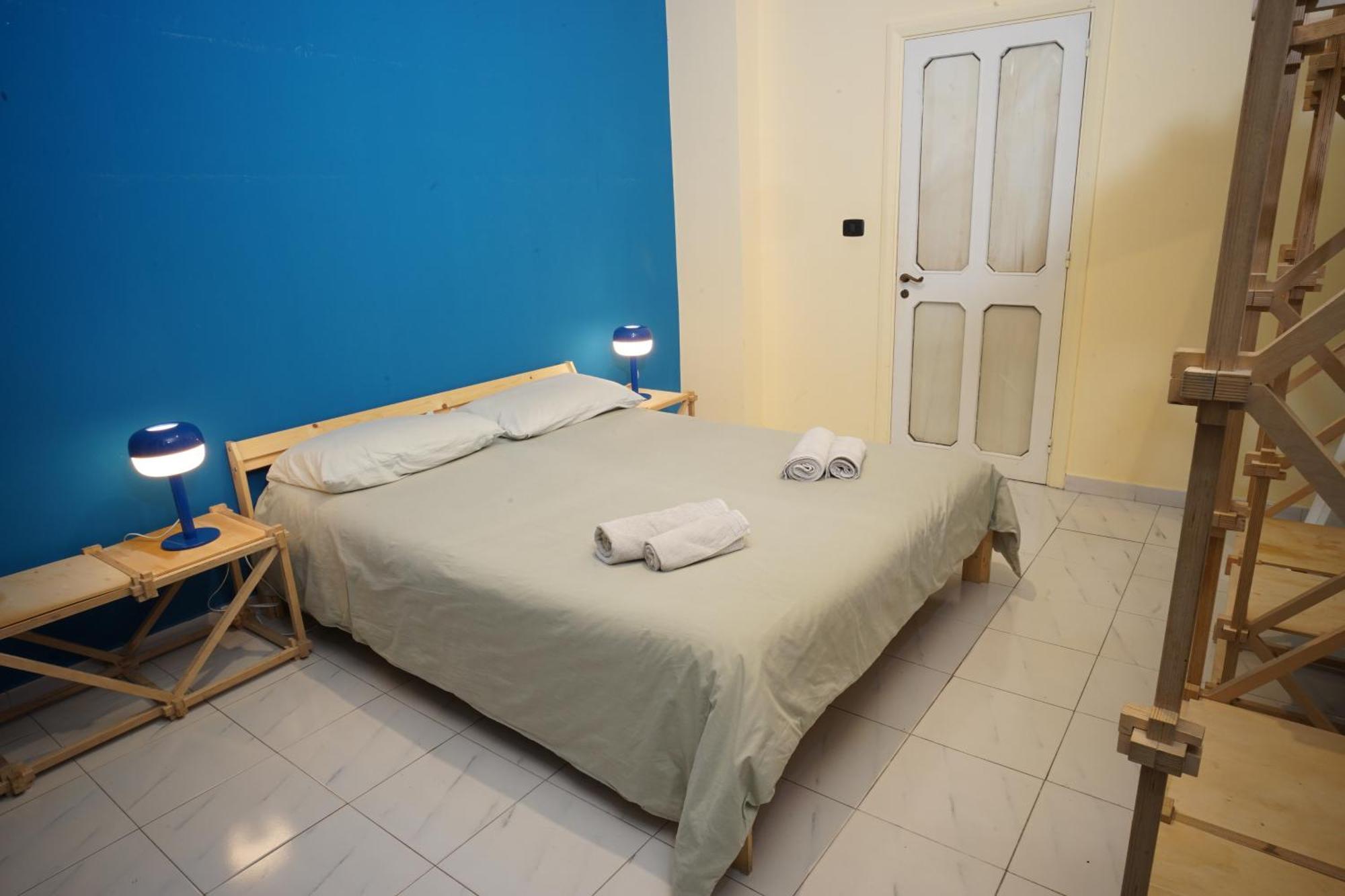 Casa Base Hotel Бари Екстериор снимка