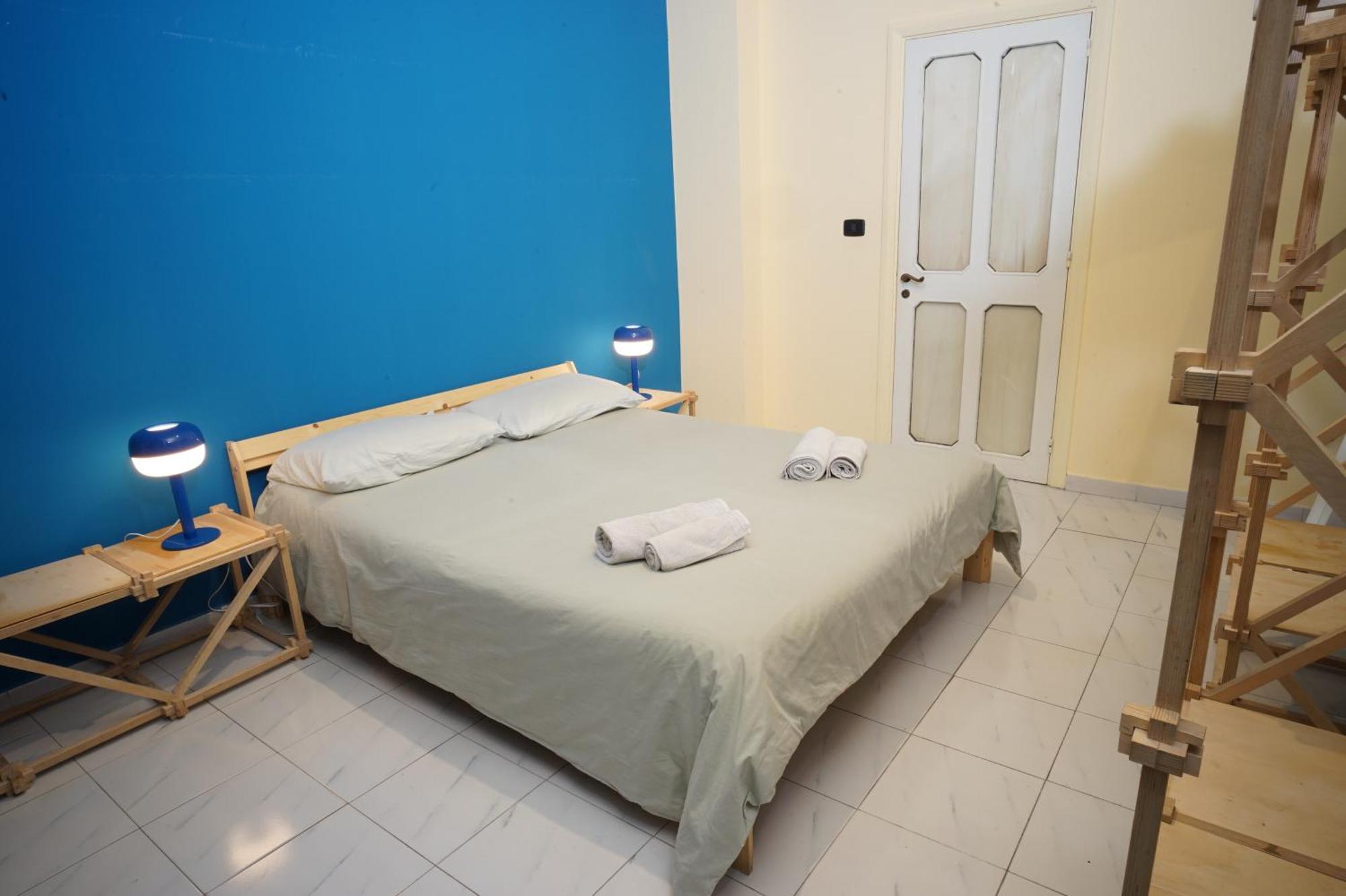 Casa Base Hotel Бари Екстериор снимка